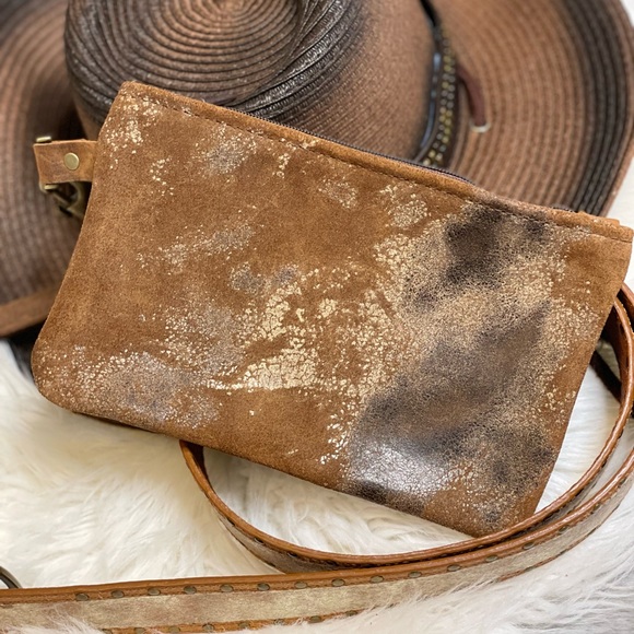 Cowhide Wristlet Clutch unique distressed front /solid brown leather back - Picture 3 of 9
